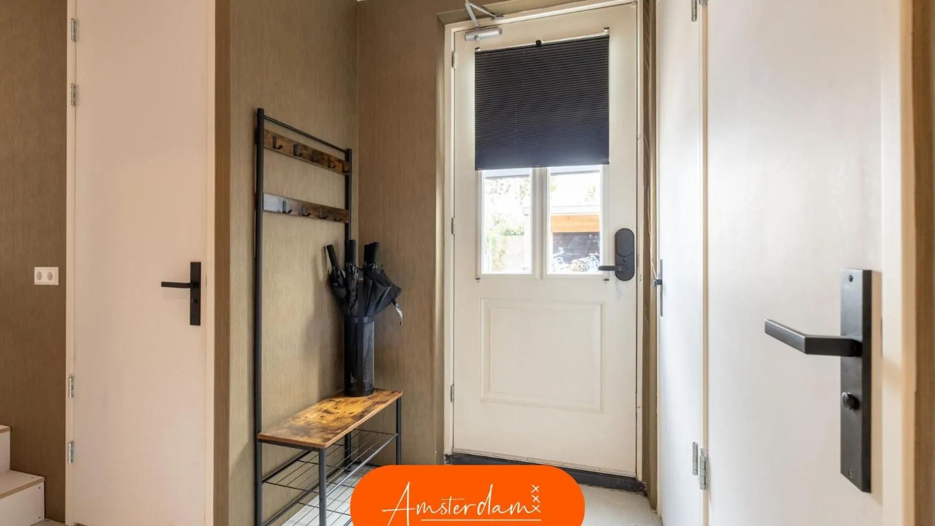 Amsterdam Group Stay - 26 Beds - Jacuzzi & Sauna Zwanenburg