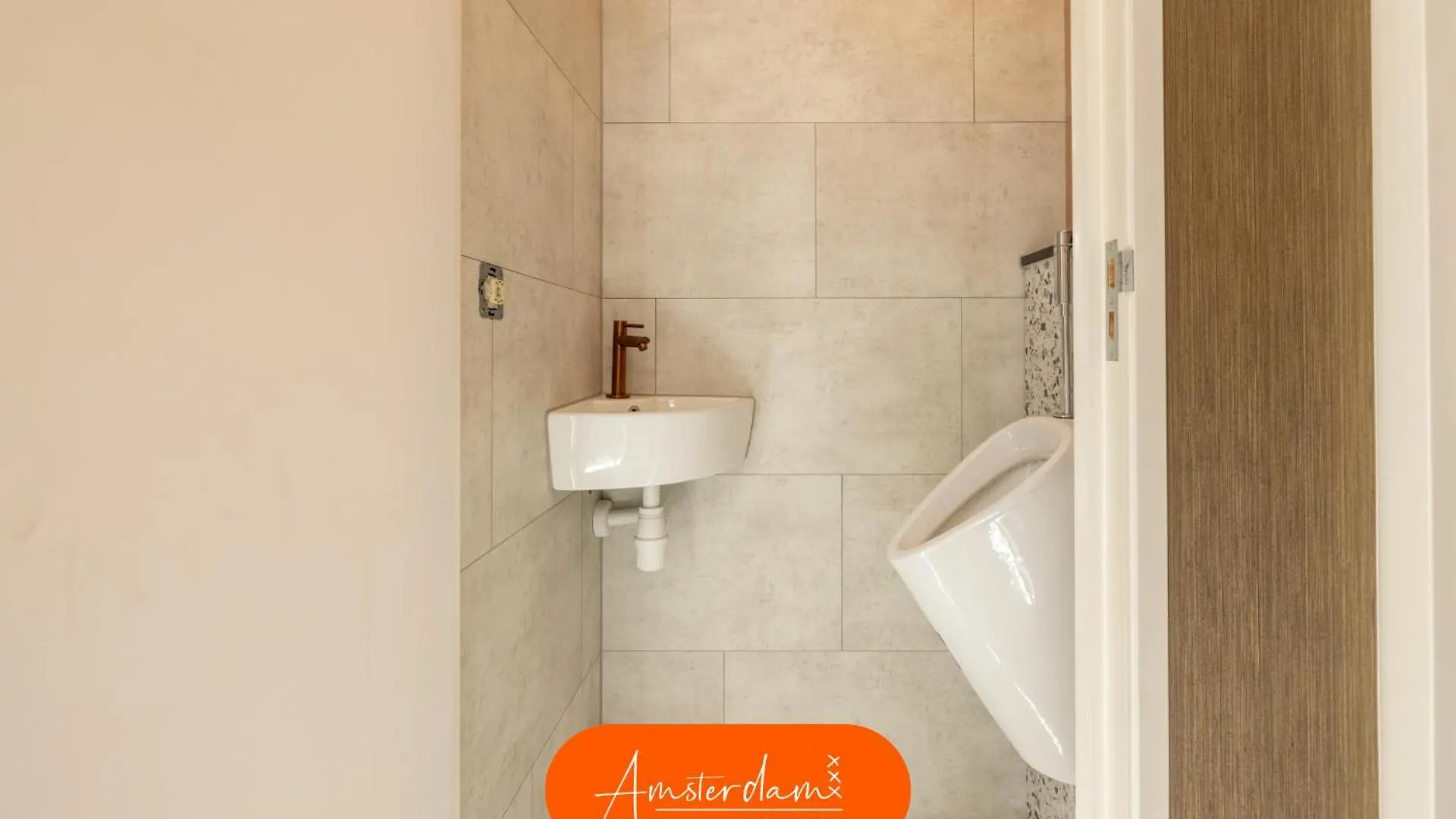 Amsterdam Group Stay - 26 Beds - Jacuzzi & Sauna Zwanenburg Villa
