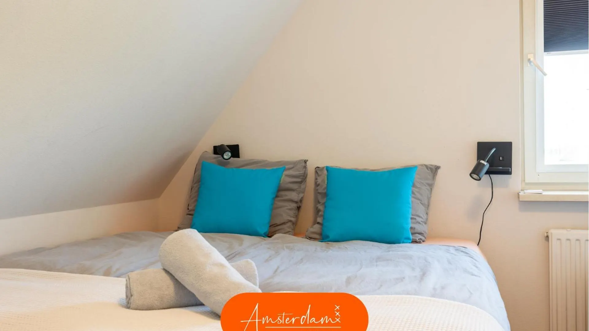 Amsterdam Group Stay - 26 Beds - Jacuzzi & Sauna Zwanenburg